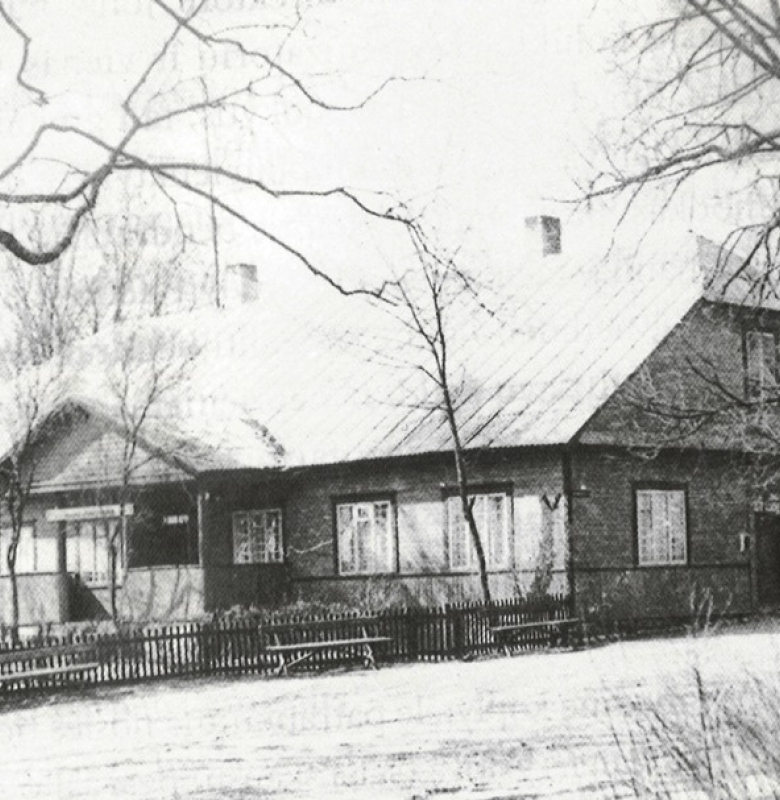 Kernavės muziejaus pastato nuotrauka iš E. Jankūno knygos “Išnykusi Kernavė” apie 1984 m.
